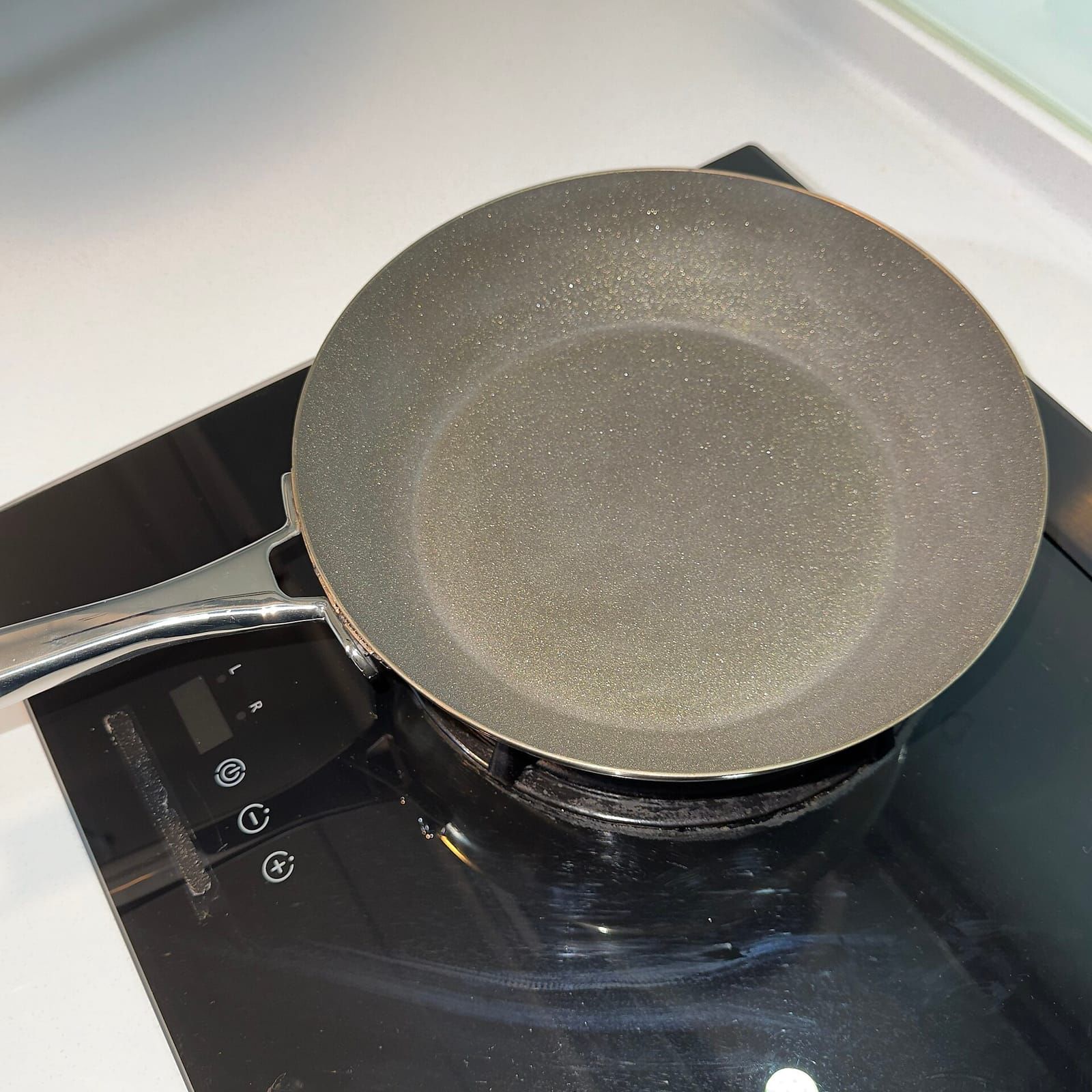 Chảo chống dính đáy từ 28cm